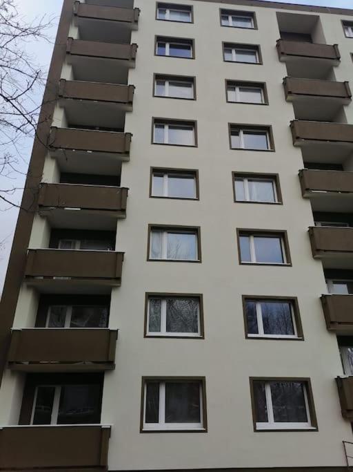Apartment Charkovska Карлови Вари Екстериор снимка