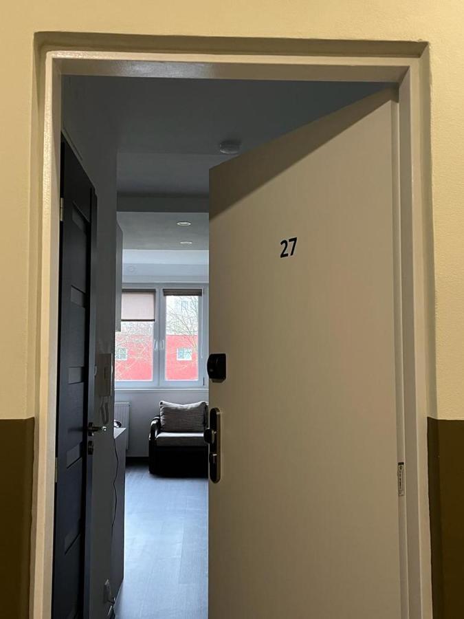 Apartment Charkovska Карлови Вари Екстериор снимка