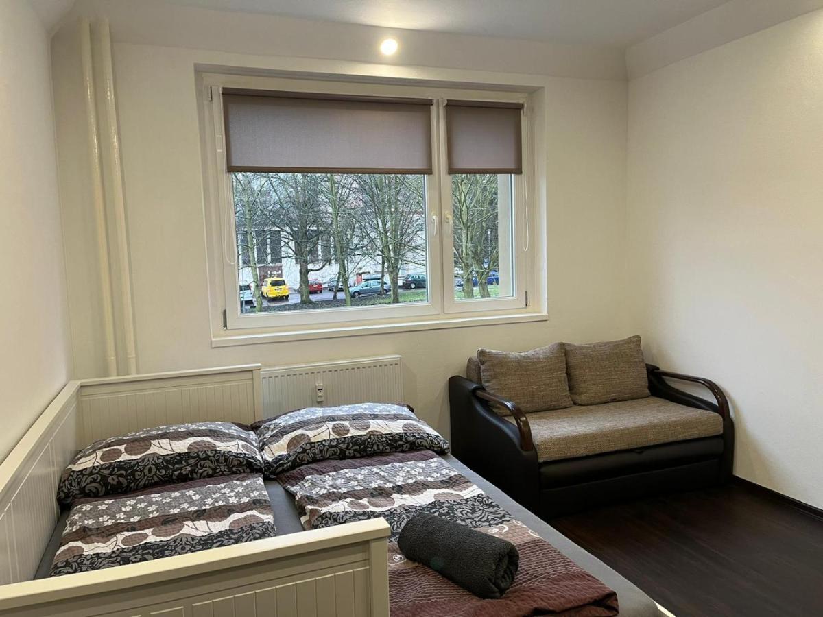 Apartment Charkovska Карлови Вари Екстериор снимка